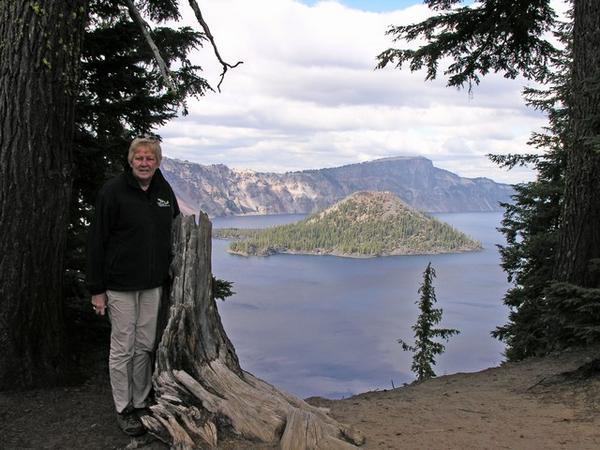 It was cold at Crater Lake, snow was forecast. 