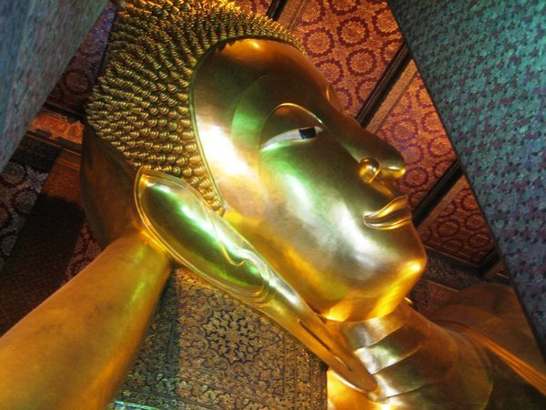 Bangkok - reclining buddha