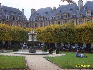 Famous Parisian Squares
