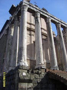 Temple of Antonius Pius