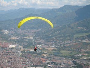 Medellin- Paragliding