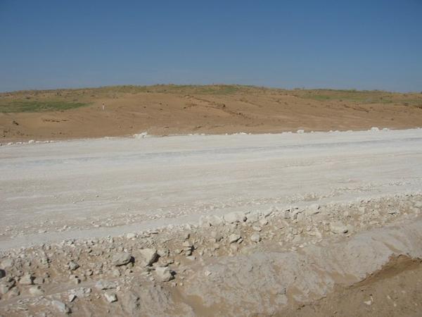 KARAKUM DESERT ROAD