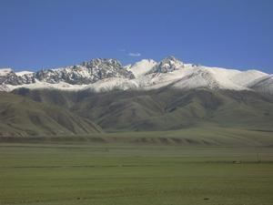 TIAN SHAN MOUNTAINS/ ARPA VALLEY