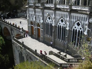Ipiales:Sanctuario de las Lajas