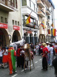 Cuenca: Fiesta Parade