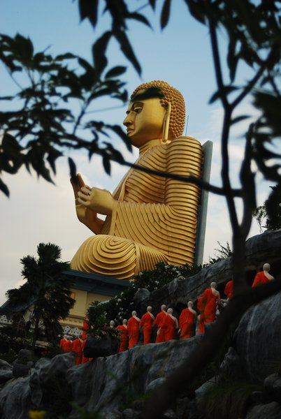 Dambulla: Golden temple