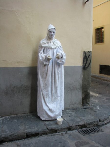 A Mime in Florence (480x640)