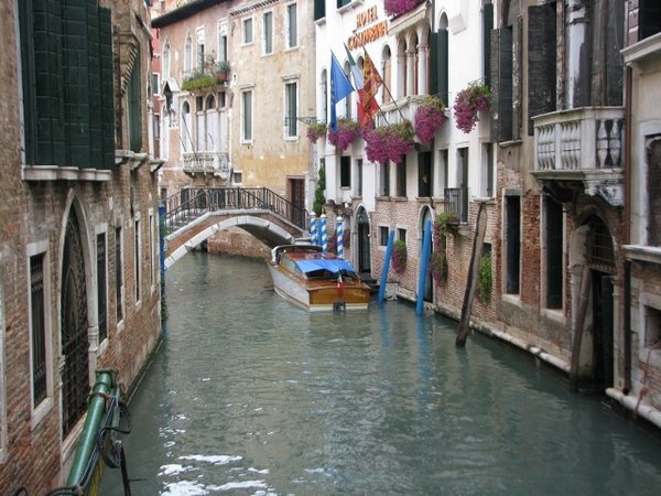 A street in Venice (640x480)