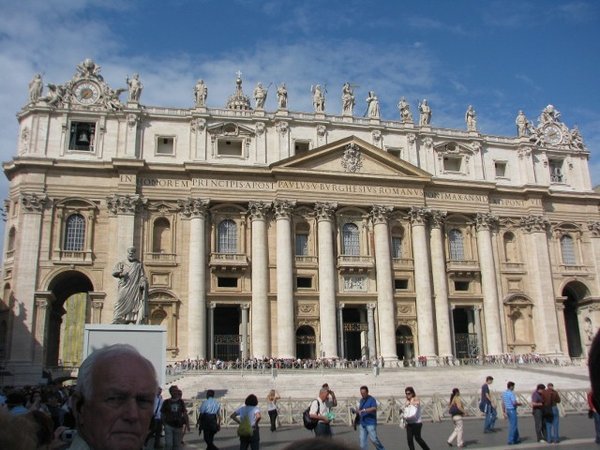 St  Peter's Basilica (640x480)