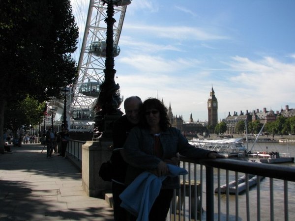 Robert & Marion beside the London Eye (2)