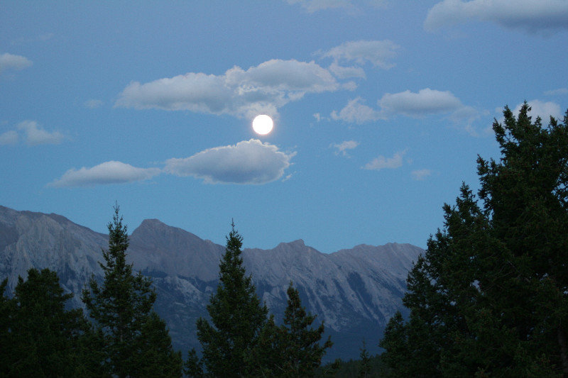 Banff_Full Moon
