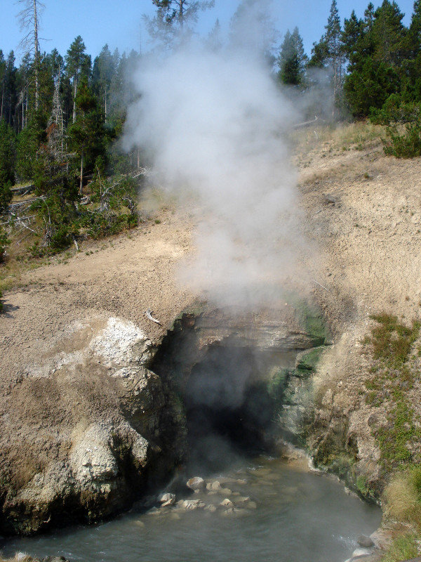 Yellowstone_Devils Mouth