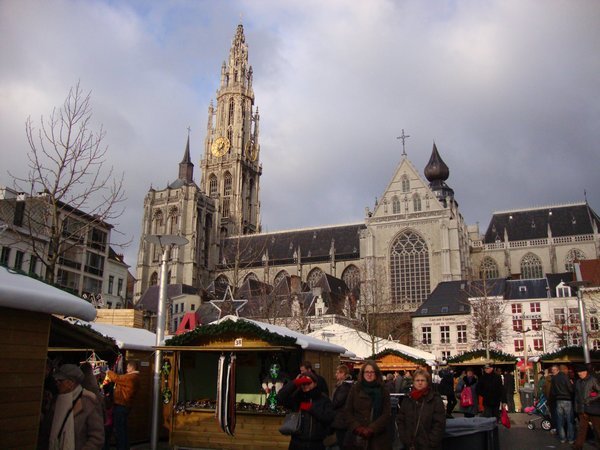 Cathedral of Our Lady and the Christmas market in the Groenplaats