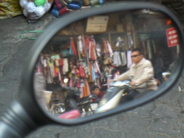 Moped crazy Hanoi