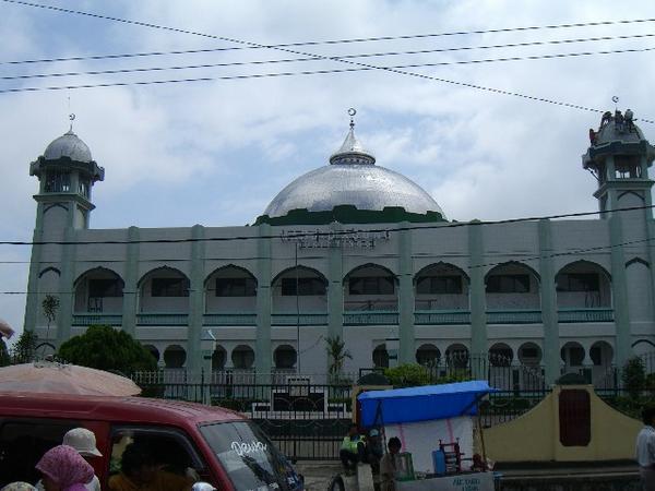 Large mosque in the city