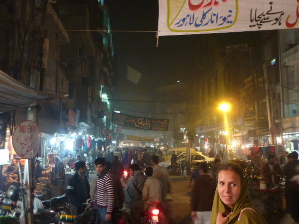 Streetview in Lahore @ night