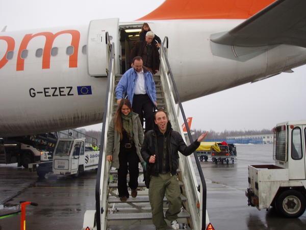 Peter getting off the Easyjet plane