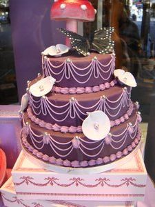 Look how beautiful this cake is!