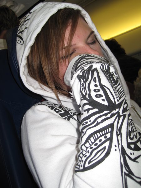 2 hrs of sleep + Fake Plastic Trees on repeat = good sleep on a plane