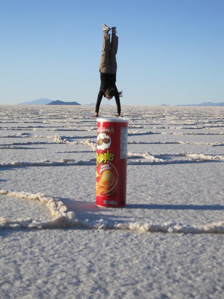 Doing a handstand on a pringles can
