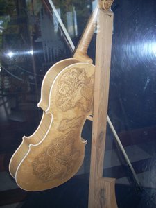 Albert Hash's fiddle in the visitors centre