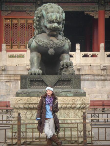 big lion in forbidden city