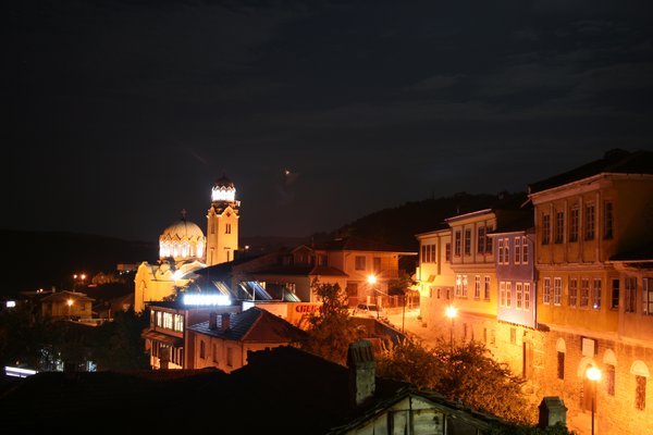 Veliko Tarnova by night
