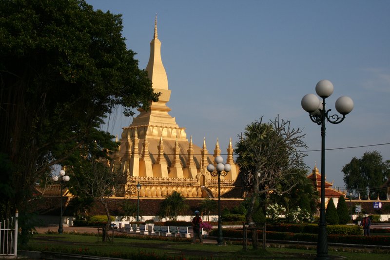 That Luang, Vietiane