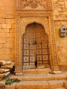 Building doors within the fort
