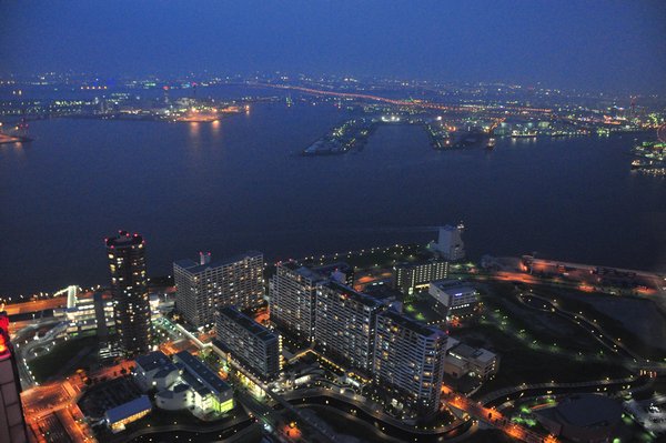 Osaka harbour at night