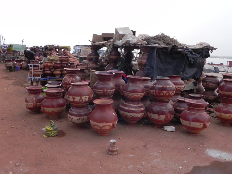 Pottery in Mopti.
