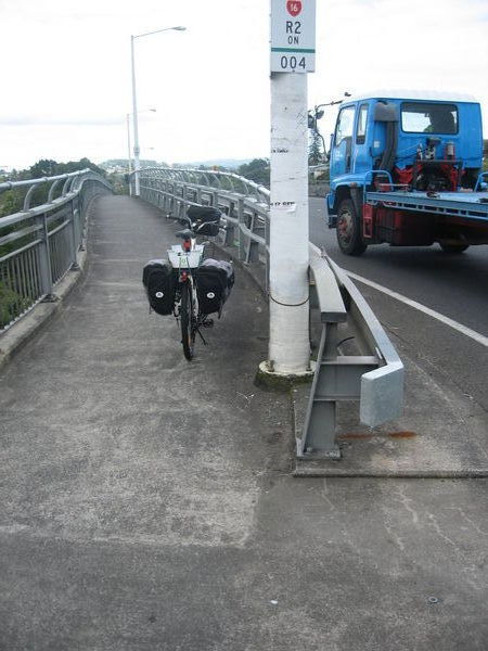 North West Cycle Path out of Auckland