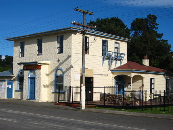 Pongaroa Tavern