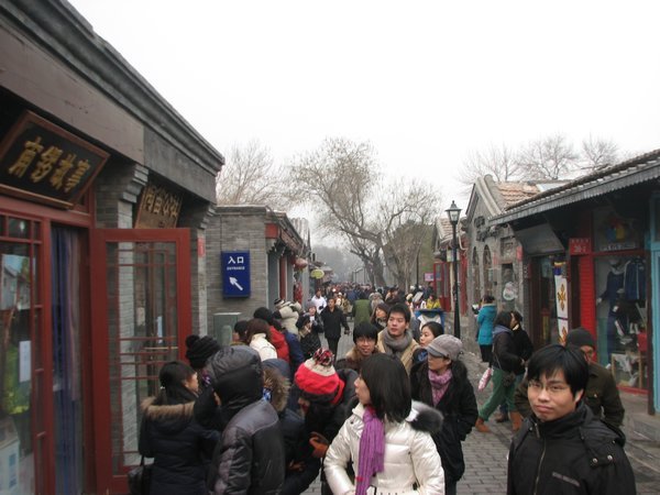 What a Crowded Hutong