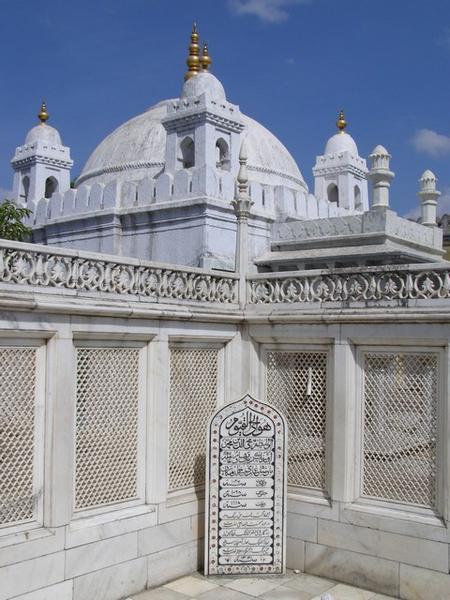 Aurangabad: Aurangzeb's Tomb