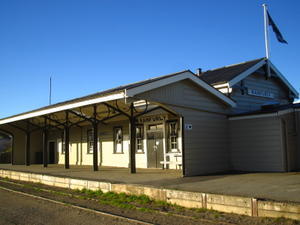 Ranfurly Station