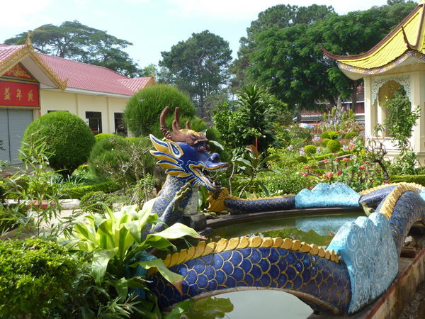 Dragon at Chinese Temple Pyin OO Lwin