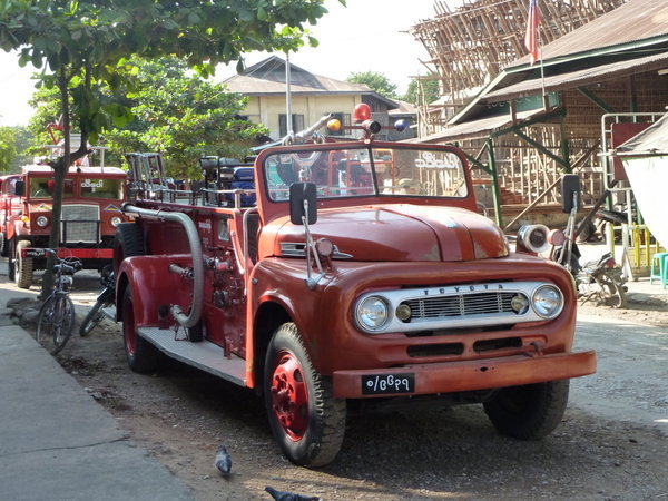 Fire engine Hsipaw