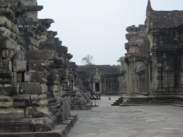 The (potetntial) Illicit Climb Atop of Angkor Wat