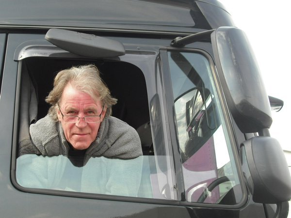 Gentleman Steve imprisoned in his lorry