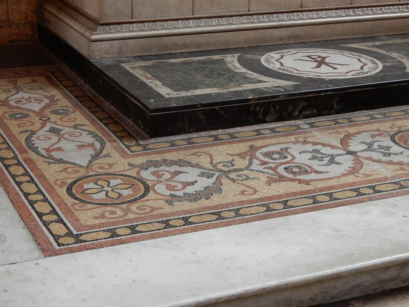 Use of Mosaics on the Floor