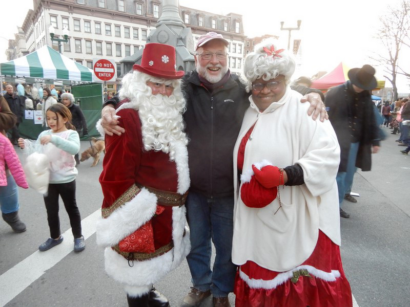 Have to Have a Photo with Mr & Mrs. Claus!