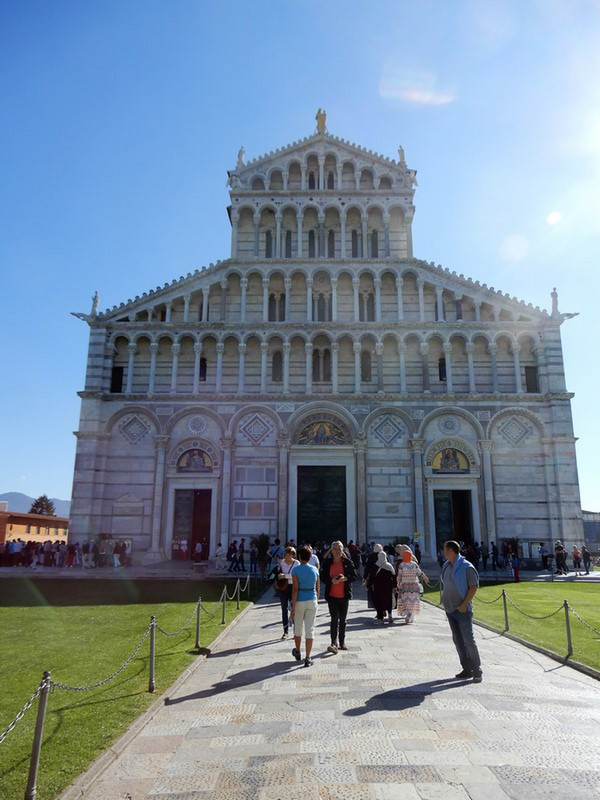The Cathedral in Pisa Was Built in 1063
