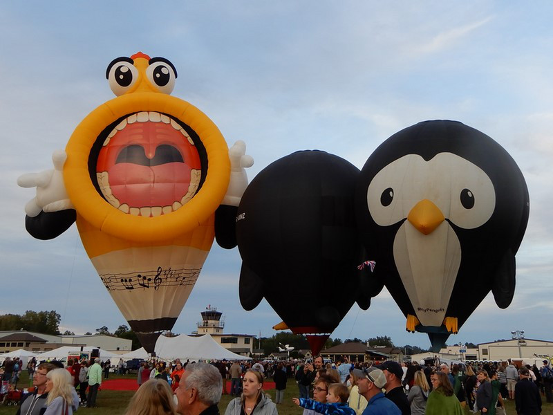 The Saxaphone Balloon & The Flying Penguins