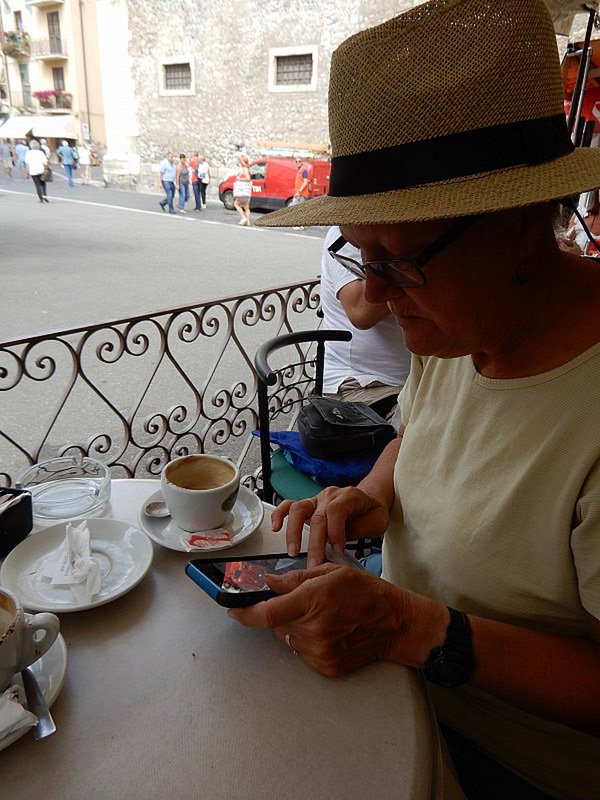 A Coffee Stop Is Time for Checking Wi-Fi for Free!