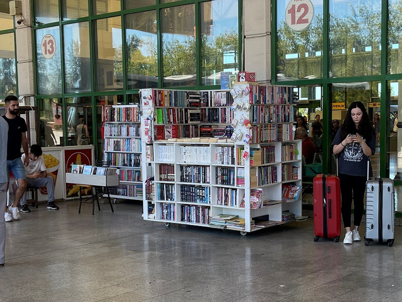 What a Great Idea - A Place to Get books at the Station