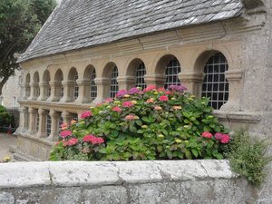 The Funeral Chapel near the Church | Photo