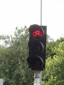 Bikes Need Their Own Traffic Signals