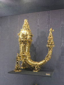 A Gold Drinking Horn