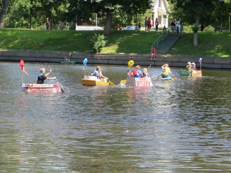 Many of the Cardboard Boats Did Well